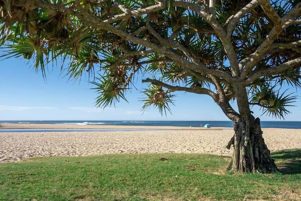 Wara Wara On Moffat Beach Foreshore 칼론드라 0*,  오스트레일리아
